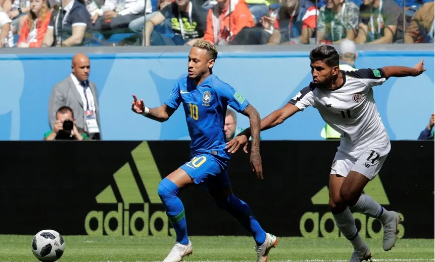 Em jogo tenso, Brasil vence a Costa Rica nos acréscimos; próximo adversário será a Sérvia