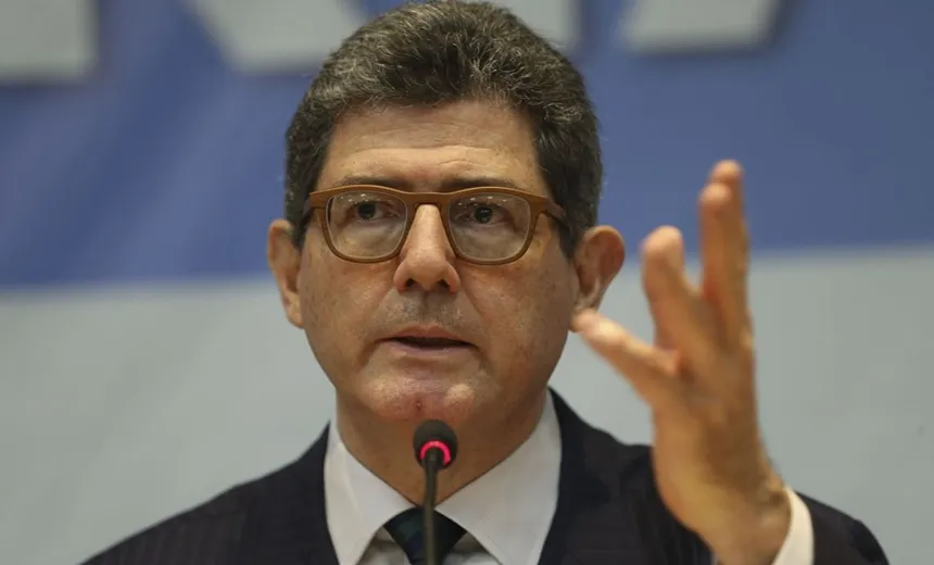 Presidente do BNDES, Joaquim Levy, pede demissão do cargo