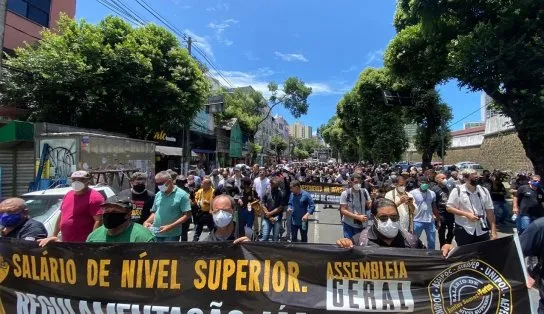 Em protesto, policiais civis se revoltam com declaração de Rui sobre alta velocidade que teria matado agentes e fazem denúncia