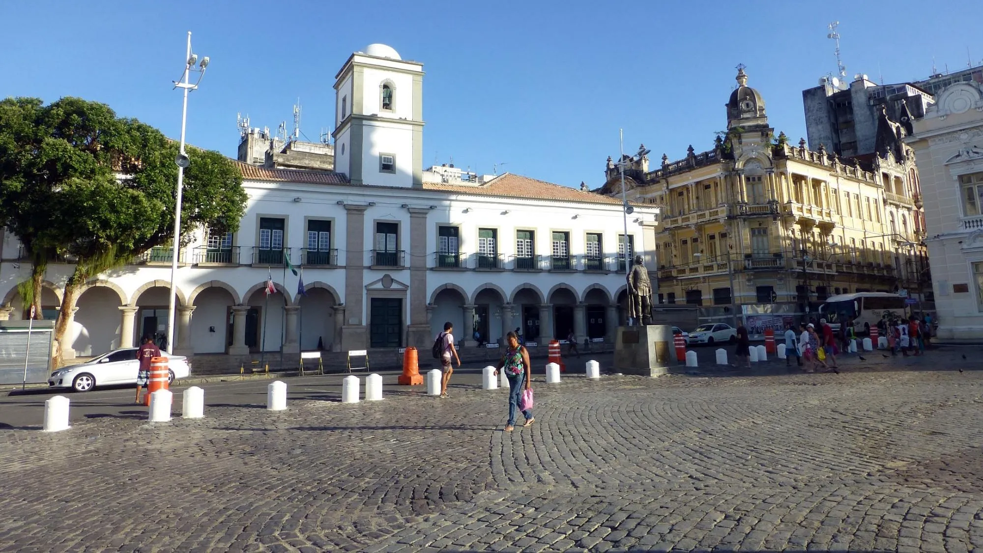 Oposição critica concessão da Praça Thomé de Souza e pode acionar MP-BA