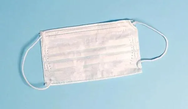 Máscaras e álcool gel estão muito caros? Saiba como denunciar valores abusivos