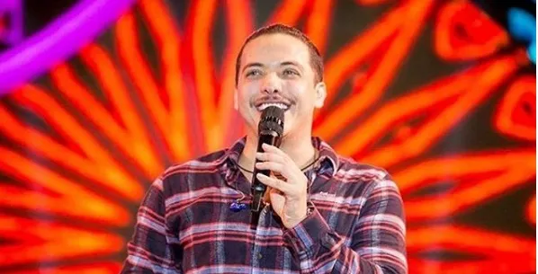 ‘PEGADA MADE IN ROÇA’: Wesley Safadão grava DVD intimista em mansão