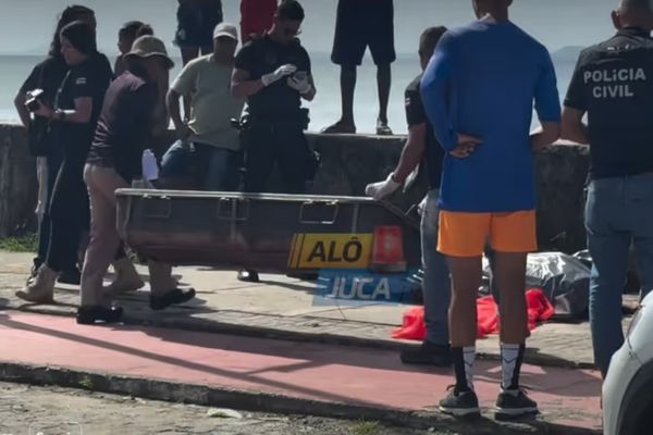 Guardador de carros &eacute; morto a tiros ap&oacute;s discuss&atilde;o em Salvador . Foto: Al&ocirc; Juca