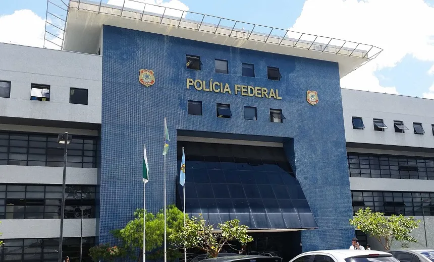 “BOCA PIU”: Justiça do Paraná fixa multa diária para manifestantes pró e contra Lula