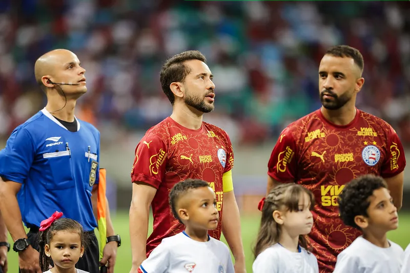 Everton Ribeiro avalia postura do Bahia perante o Vasco e pede reação nos próximos jogos