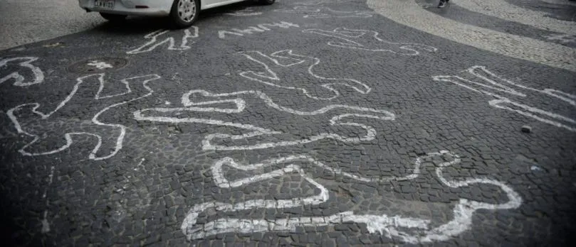 Nunca mais diga que nossa segurança parou no tempo! Estamos 3 dias adiantados no número de assassinatos