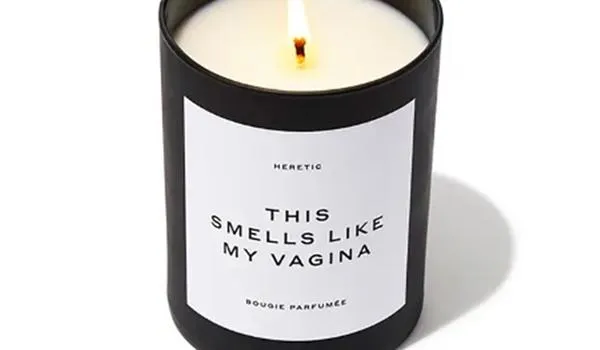Atriz vende vela aromática por R$300,00 com "cheiro da sua vagina"; saiba quem é 
