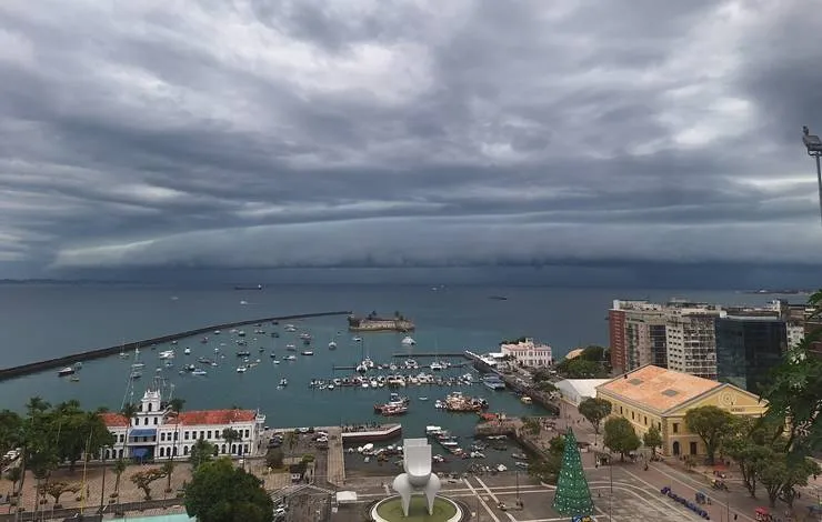 Sol com chuva: veja previsão do tempo para primeira semana do ano em Salvador