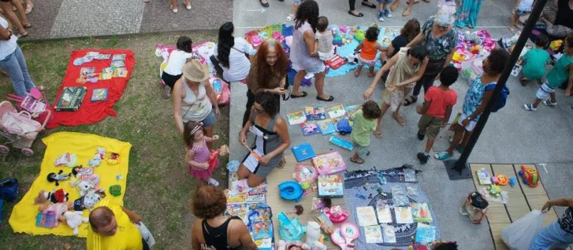 “SEM CONSUMISMO!”: Pituba recebe oitava edição da Feira de troca de brinquedos e livros