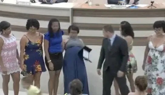 Vídeo: mulher passa mal durante homenagem na Câmara de Barreiras e morre em seguida 