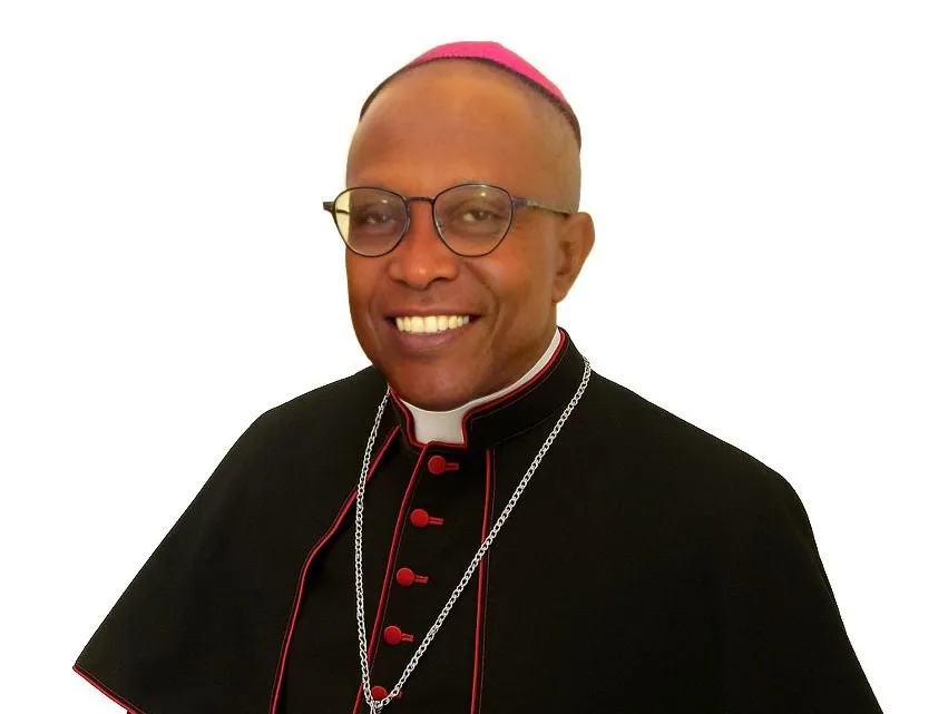  Cardeal Dom Sergio da Rocha ordena primeiro bispo negro, nascido em Salvador
