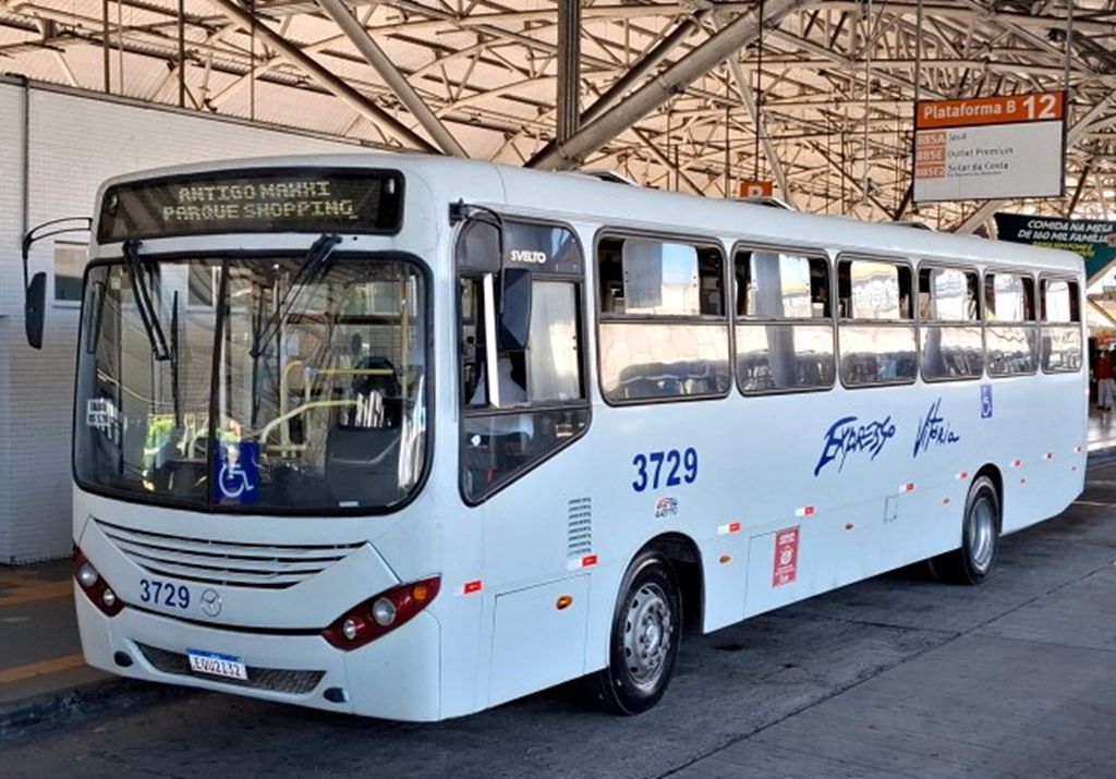A greve dos ônibus metropolitanos ocorre por tempo indeterminado. Foto: Victor São Tiago/Ônibus Brasil