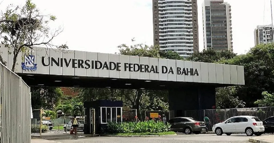 Ufba abre concurso para contratação de professores; salários chegam a R$ 10,4 mil