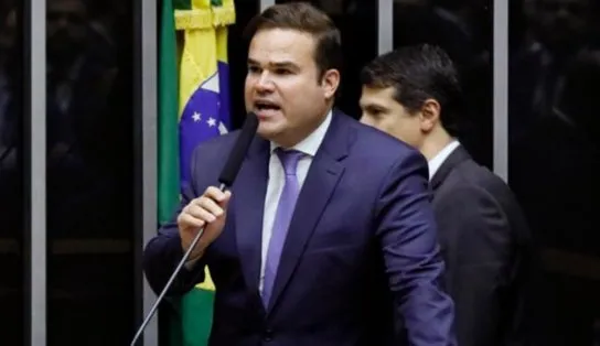 Após Rui chamar deputados baianos de “traíras”, Cacá Leão rebate governador: “coronelismo já acabou na Bahia”