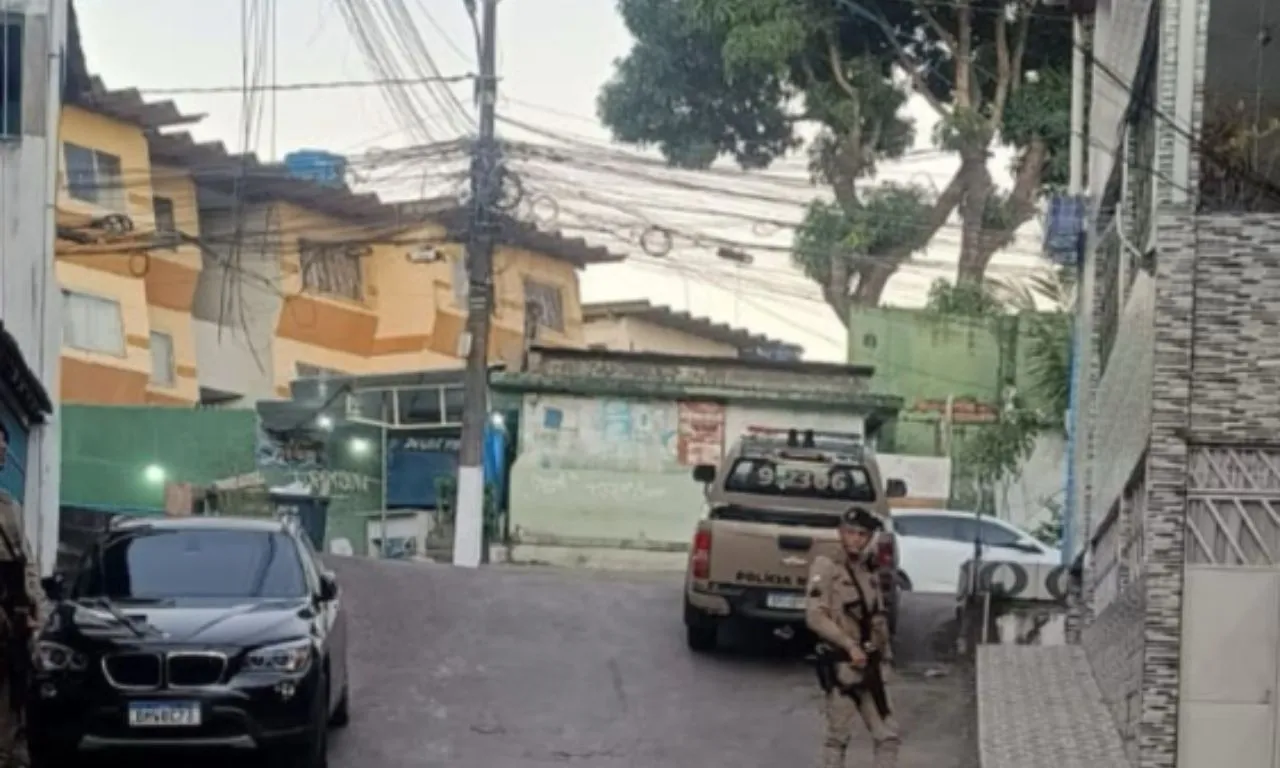 Corpo é encontrado com mãos amarradas na Estrada das Barreiras, em Salvador