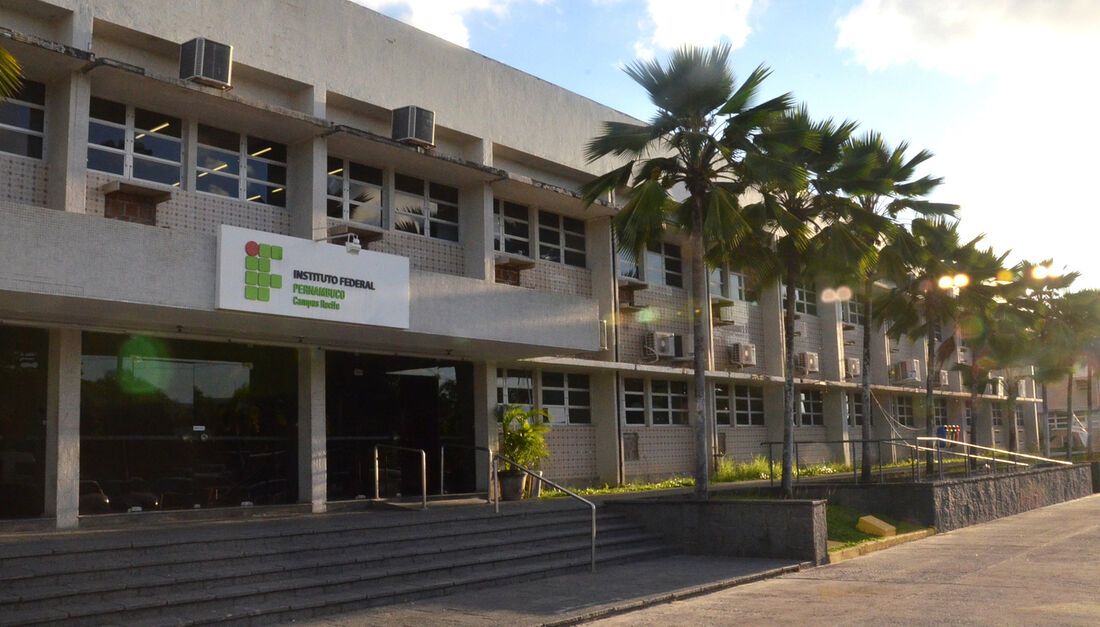 Concurso Do Instituto Federal De Pernambuco visa preencher 77 cargos. Foto: DCOM / IFPE / Divulgação