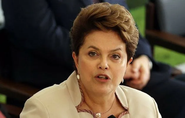 No Panamá, Dilma discutirá com Obama visita que fará aos Estados Unidos