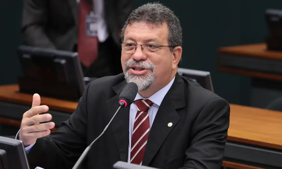 Foto de Afonso Florence, Secretário da Casa Civil; Crédito da foto: Agência Câmara