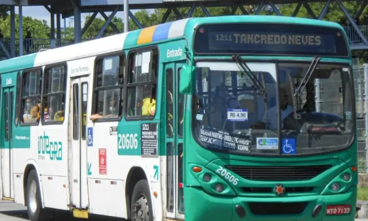 Ônibus