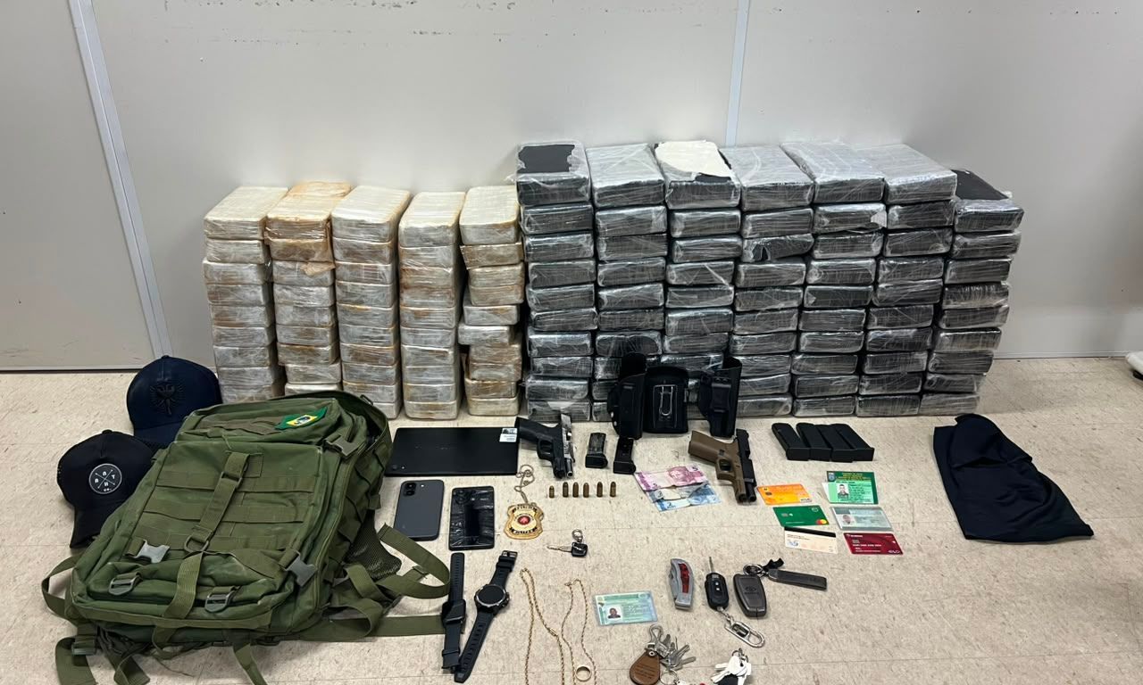 PM e estudante de direito presos com drogas em shopping de Salvador
