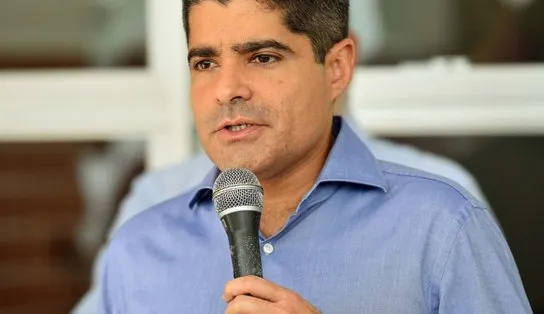 "Vai ser um confronto de duas ideias: do passado e de futuro", diz Neto sobre possível campanha ao Governo
