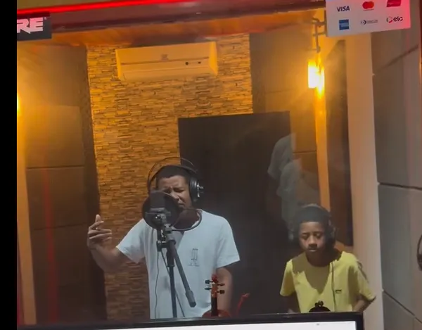 Samuel & Mateus, de 17 e 14 anos, conhecidos como “Os Meninos do Arrocha”. Foto: Redes sociais 