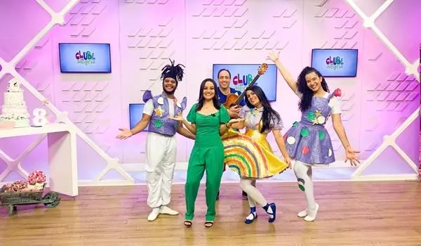 Clube da Alegria comemora 8 anos com programa especial neste sábado; assista à chamada