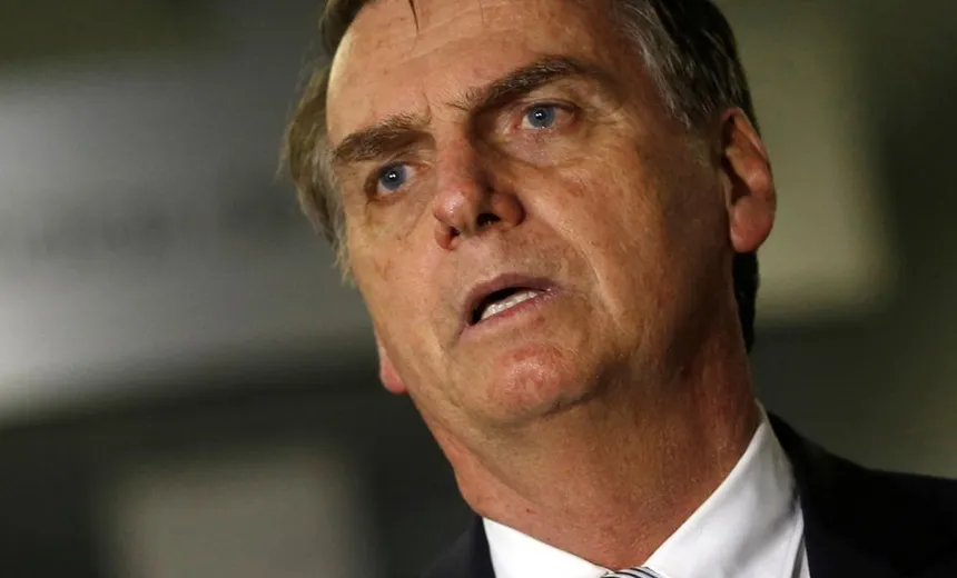 Em live, Bolsonaro defende trabalho infantil e não comenta reforma da Previdência