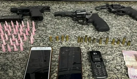 Três morrem após atirar contra a Rondesp em Salvador; trio tinha armas e drogas  