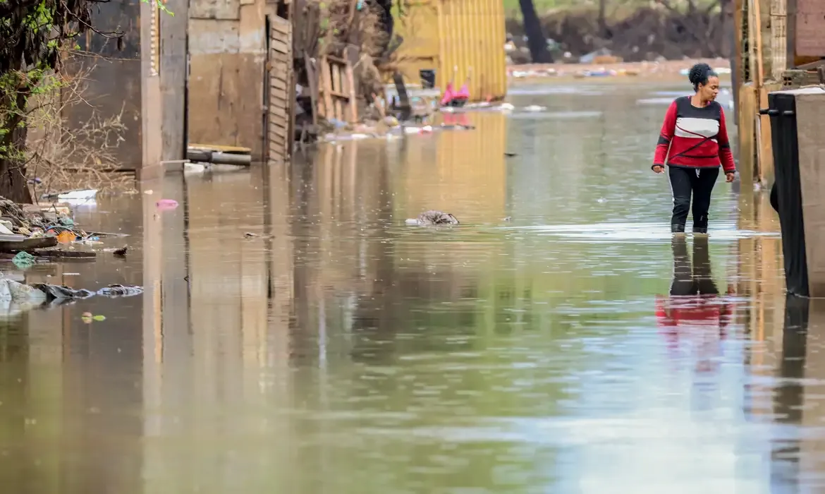 Chuvas e alagamentos voltam a atingir partes do Rio Grande do Sul