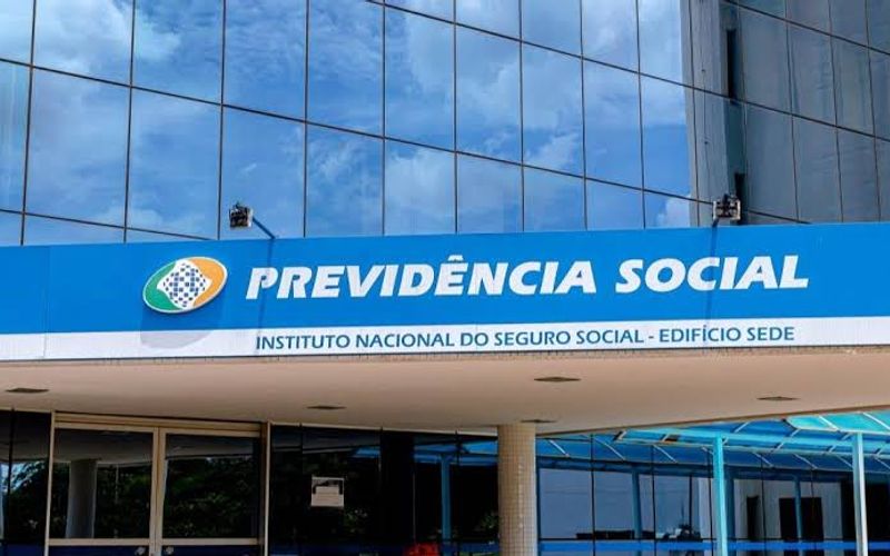 O Mutir&atilde;o do INSS al&eacute;m de reduzir a fila de espera por benef&iacute;cios, tamb&eacute;m ajuda a desafogar o atendimento nas ag&ecirc;ncias e acelerar a an&aacute;lise de novos pedidos/Foto: Reprodu&ccedil;&atilde;o
