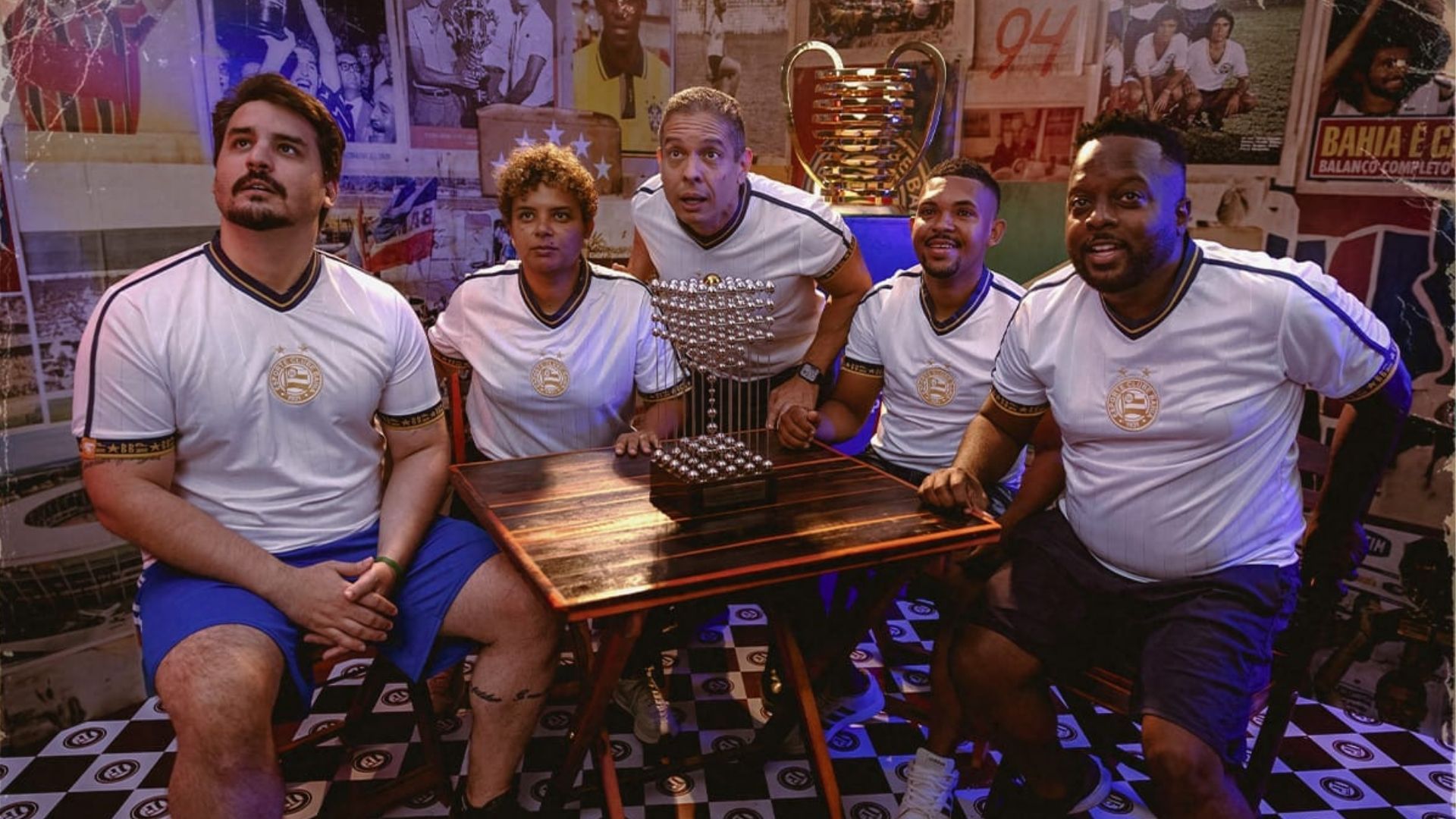 Clima de Copa do Mundo: Bahia lan&ccedil;a camisa inspirada na amarelinha