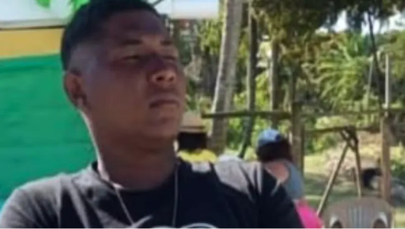 André Batista Santos Junior, de 24 anos, trabalhava como vendedor de acarajé quando passou mal na Arena Fonte Nova. Foto: Reprodução / Redes sociais