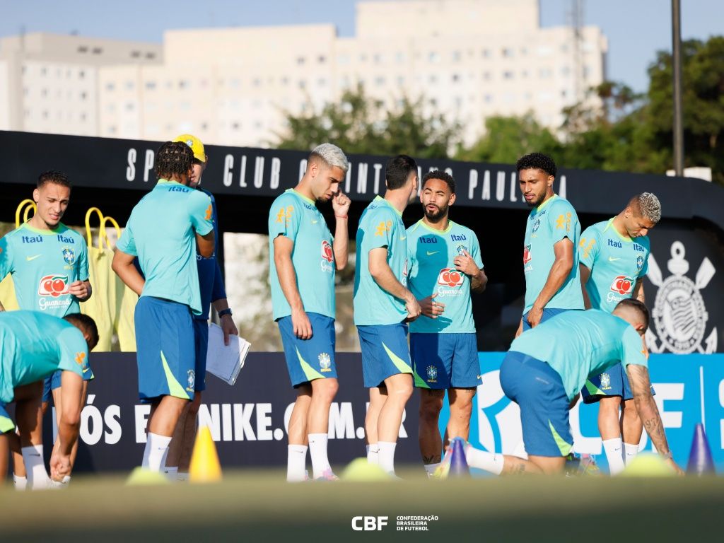 O primeiro treino de Ancelotti ocorreu no CT Joaquim Grava, em São Paulo. Foto: Rafael Ribeiro/CBF