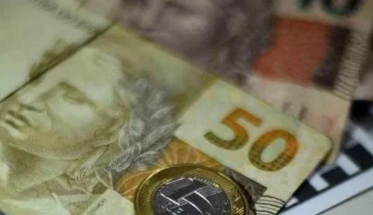MP cria verbas para pagar Auxílio Brasil em dezembro; novo texto viabiliza valor que seria pago apenas em 2022