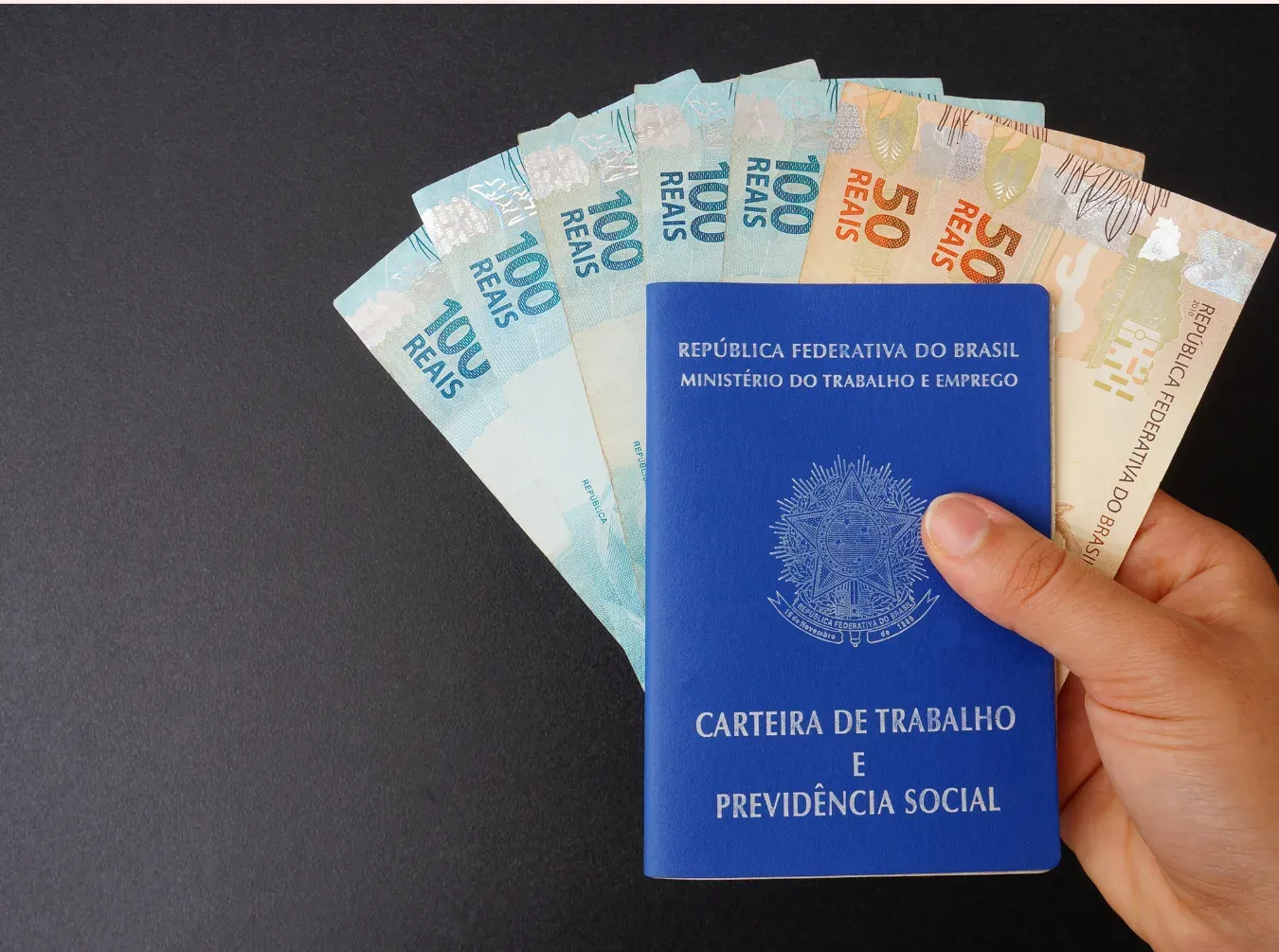 Valor do novo sal&aacute;rio m&iacute;nimo &eacute; R$ 1.621. Foto:  Free Stock Photos/Canva