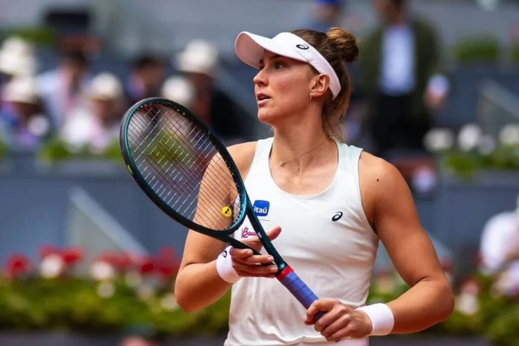 Bia Haddad e Krueger já se enfrentaram anteriormente no WTA 500 de Estrasburgo, no mês passado