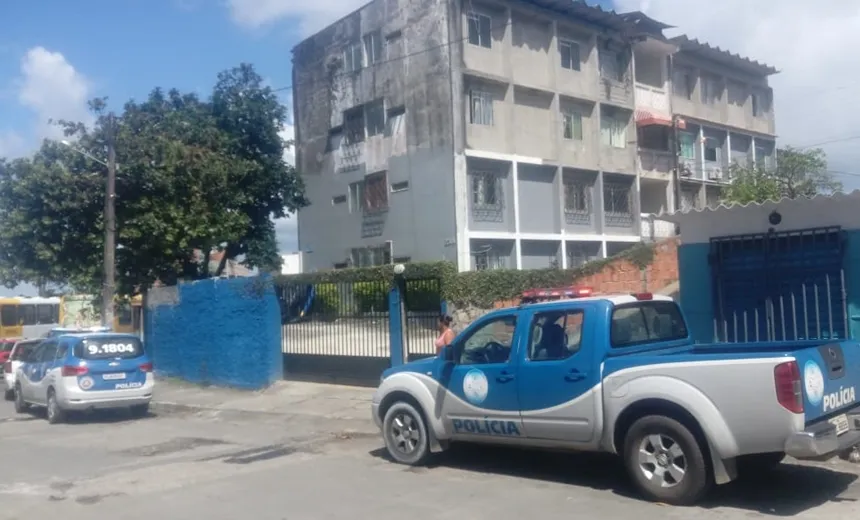 Embasa notifica 16 apartamentos e 4 estabelecimentos comerciais com "gato de água", em Mirantes de Periperi