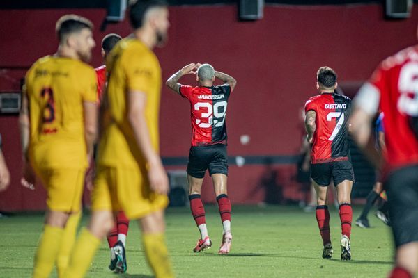 Janderson fez o único gol da partida no Barradão. Foto: Divulgação/Vitória