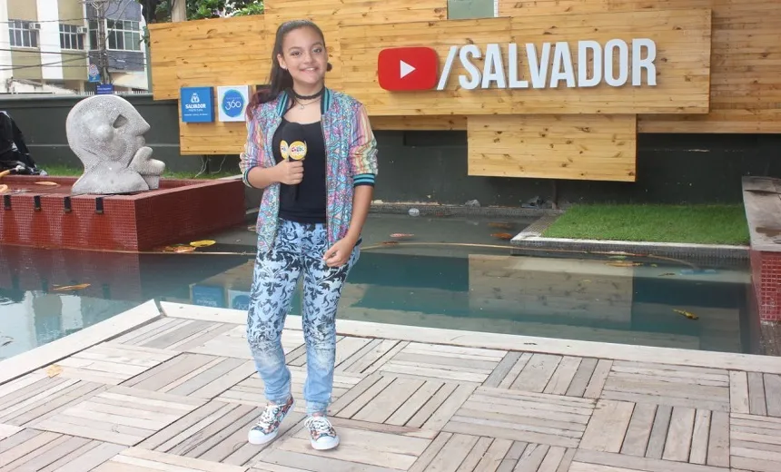 CLUBE DA ALEGRIA: Criançada visita os bastidores da Casa Salvador para Youtubers