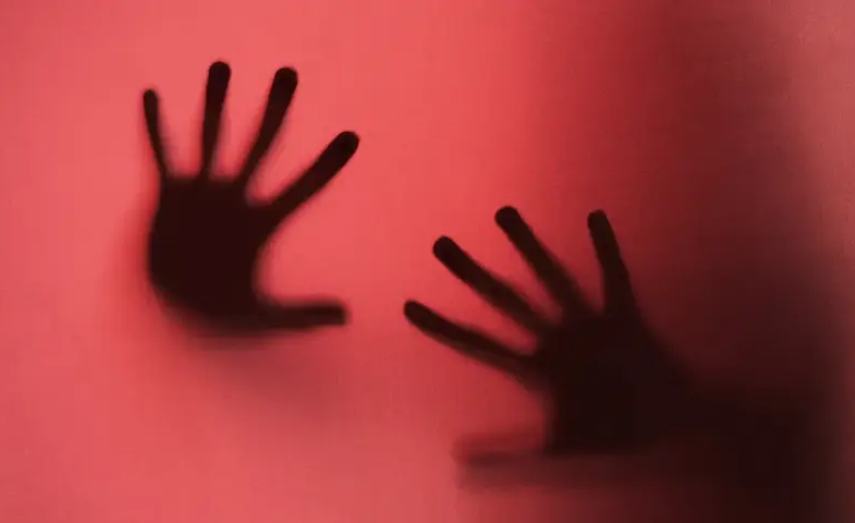 Caso foi denunciado pela mãe de duas crianças. Foto: Freepik