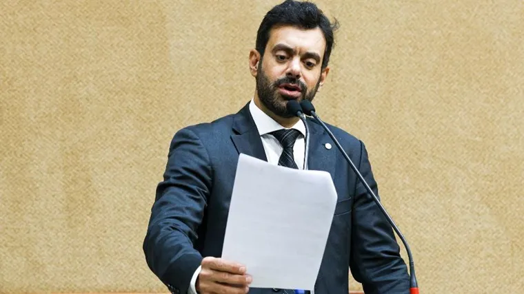 Tiago Correia solicita repavimentação de ruas no Cabula VI