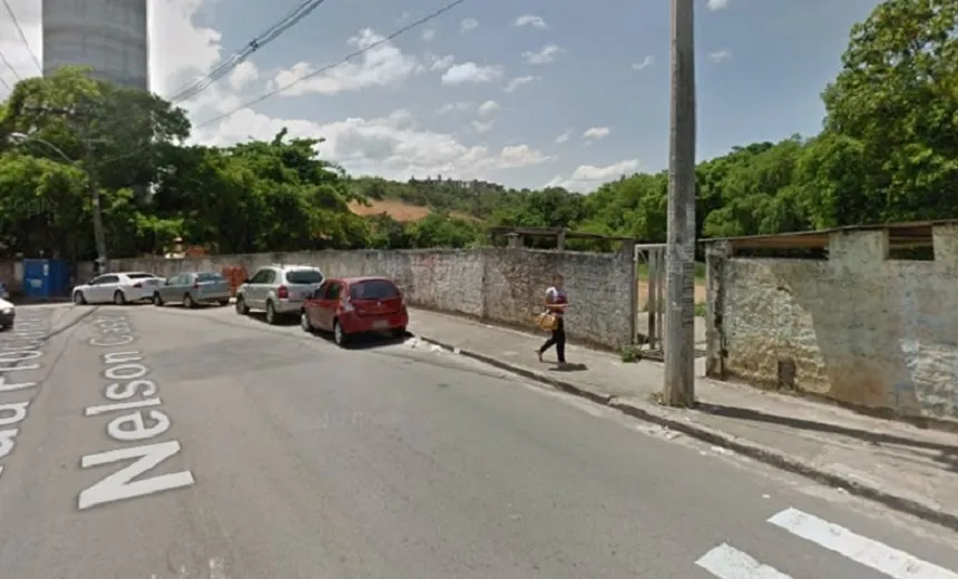 Acidente de carro deixam duas pessoas feridas no Trobogy