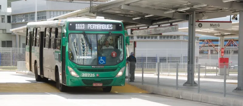 PAROU GERAL: Rodoviários aderem à manifestação e Salvador fica sem ônibus nesta sexta-feira