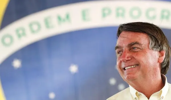 Sem vetos, Bolsonaro sanciona lei que cria poupança social digital; conheça as regras