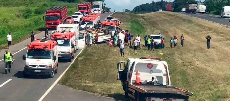 LUTO: IFBA lamenta morte de servidora em acidente com van que deixou outras seis pessoas feridas na BR-324