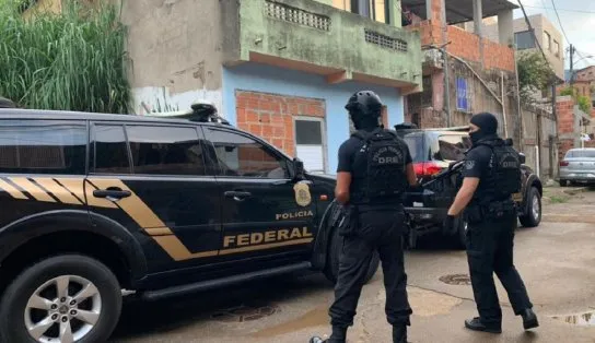 Polícia Federal realiza operação de combate ao tráfico internacional de drogas e cumpre mandados na Bahia