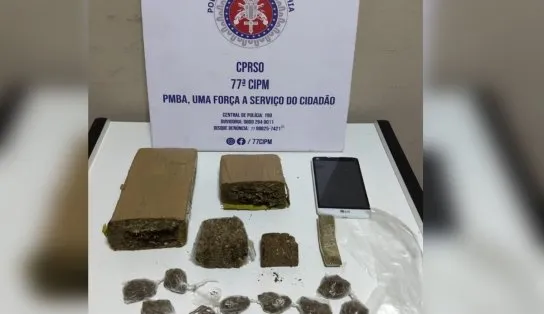 Polícia prende dois suspeitos de tráfico de drogas em Vitória da Conquista; homens teriam envolvimento com outro traficante do bairro 
