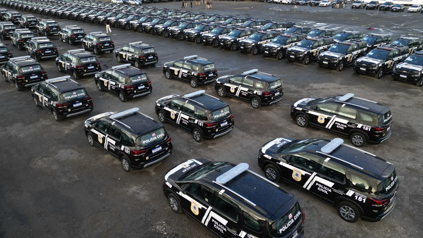 Governo da Bahia entrega 265 novas viaturas para a Polícia Civil