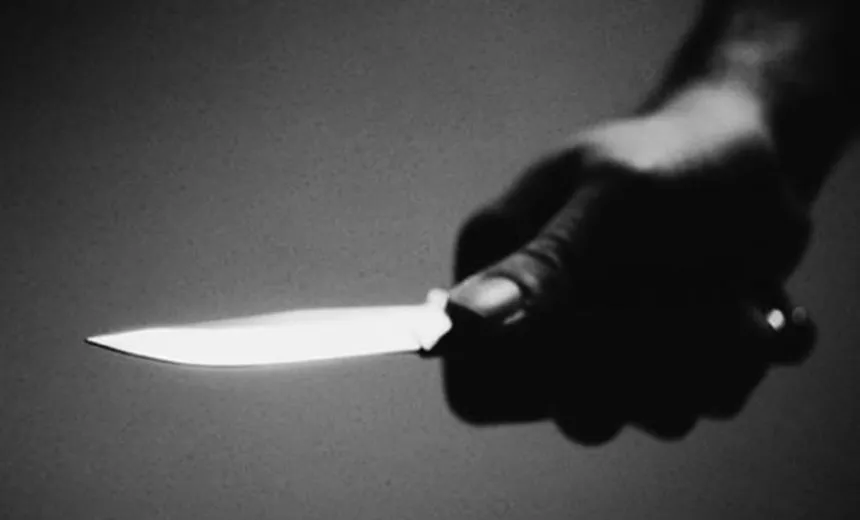 Homem é condenado a 29 anos por matar ex-esposa e companheiro dela a facadas